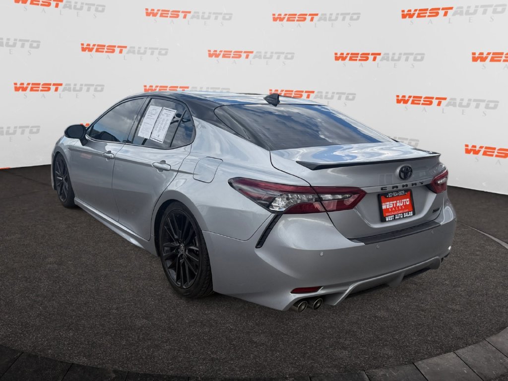 Used 2022 Toyota Camry XSE w/ Navigation Package FWD image 3