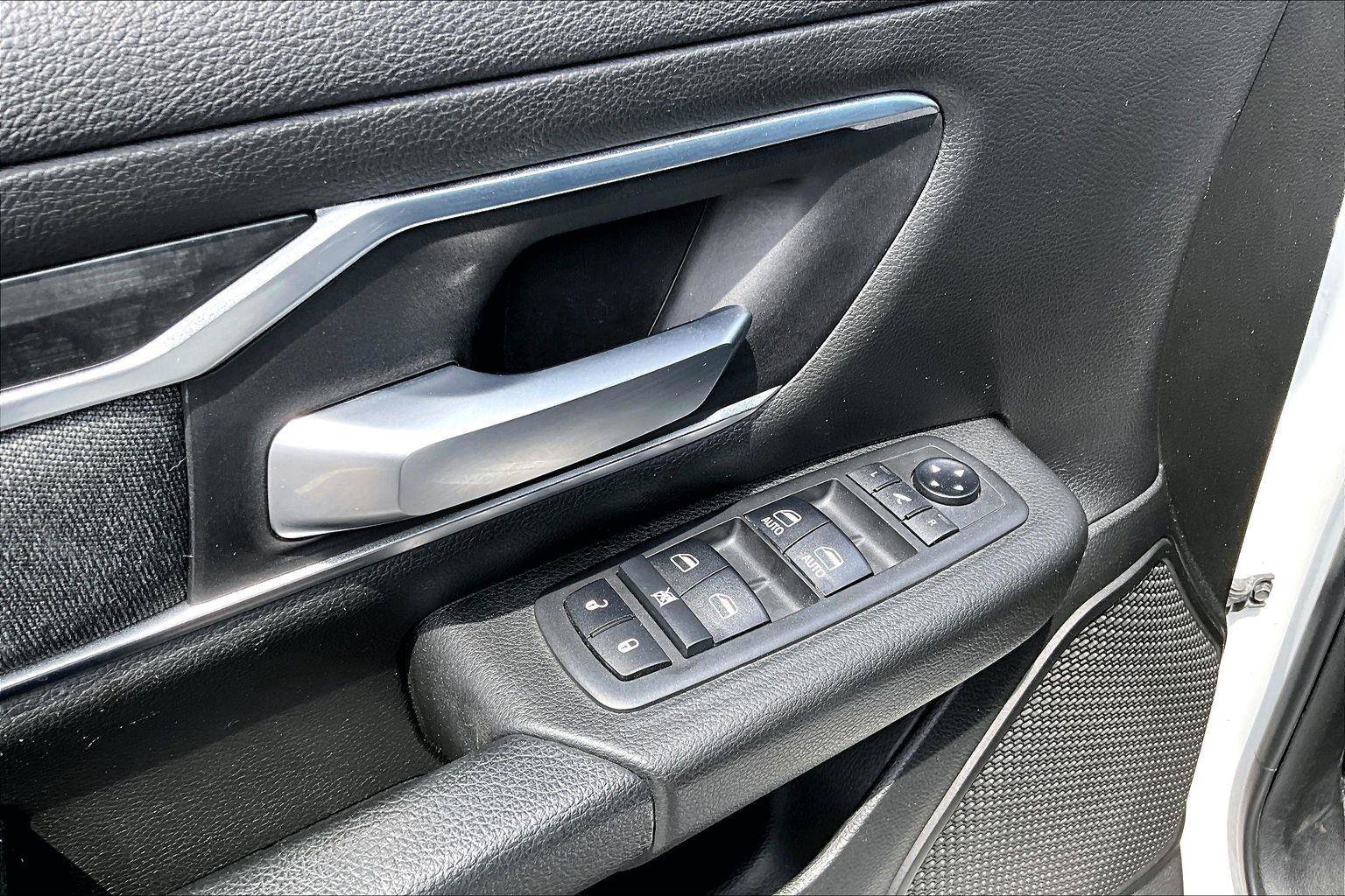 Used 2019 RAM 1500 Big Horn AWD/4WD image 37