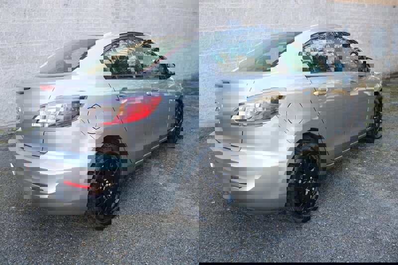 Used 2013 MAZDA MAZDA3 i SV w/ Convenience Pkg image 3