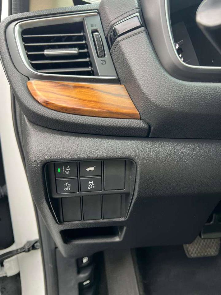 Used 2019 Honda CR-V Touring image 22