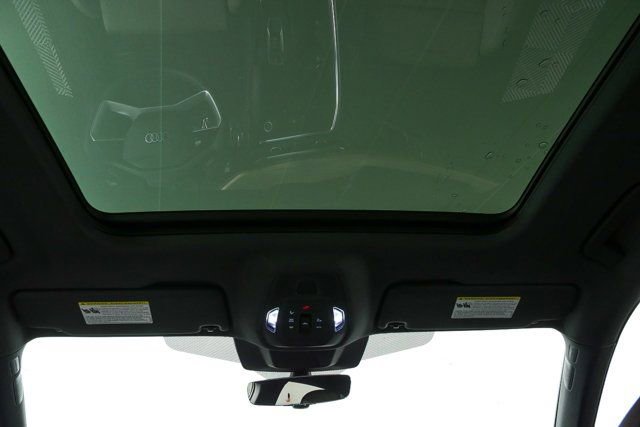 Used 2025 Audi Q5 Prestige image 19