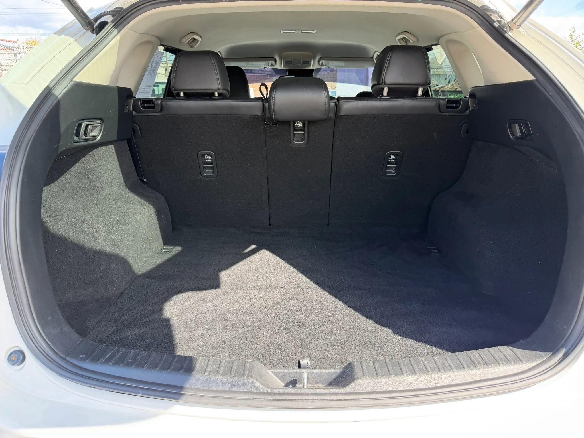 Used 2017 MAZDA CX-5 Touring image 13