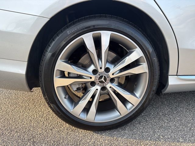 Used 2020 Mercedes-Benz C 300 Sedan image 9