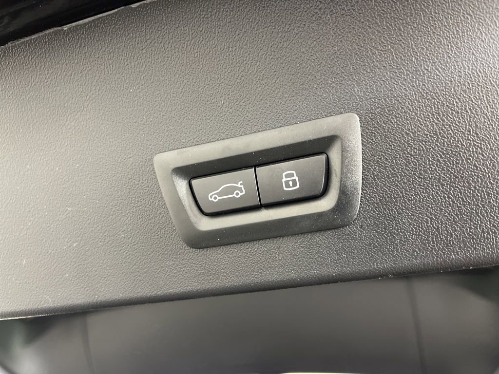 Used 2026 BMW X3 xDrive30 w/ Premium Package image 11