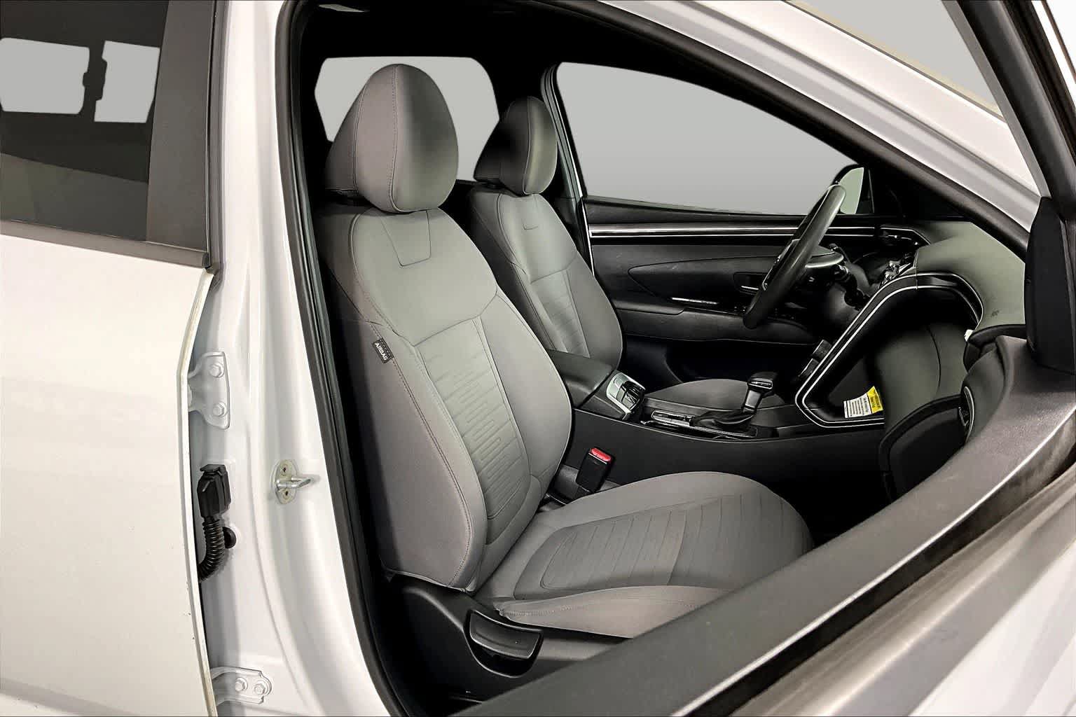 Used 2022 Hyundai Santa Cruz SEL w/ Activity Package FWD image 7