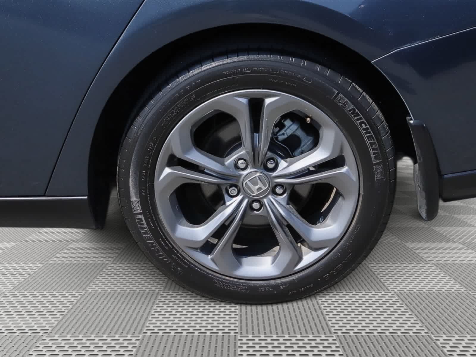 Used 2023 Honda Accord EX image 13