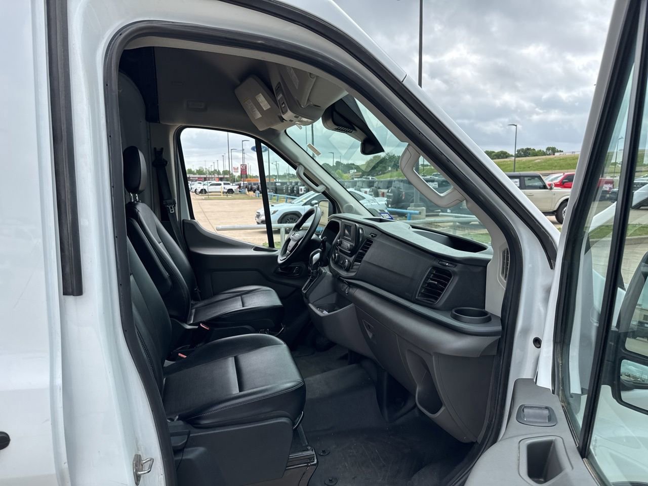 Used 2023 Ford Transit 250 148 High Roof Extended image 13