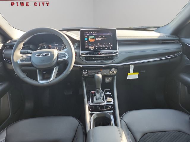 New 2026 Jeep Compass Altitude image 14