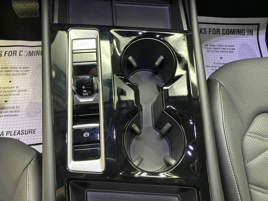 Used 2024 Volkswagen Atlas SE image 28