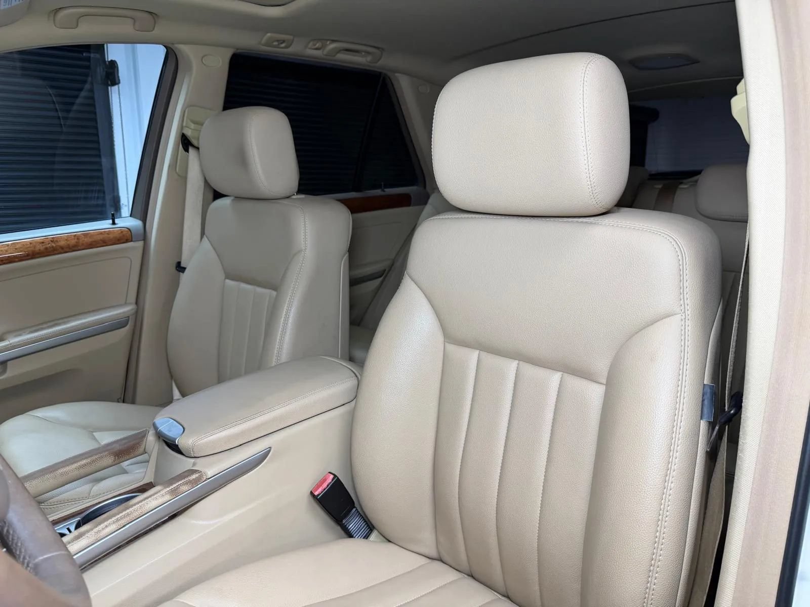 Used 2007 Mercedes-Benz ML 350 4MATIC w/ P2 Pkg image 30