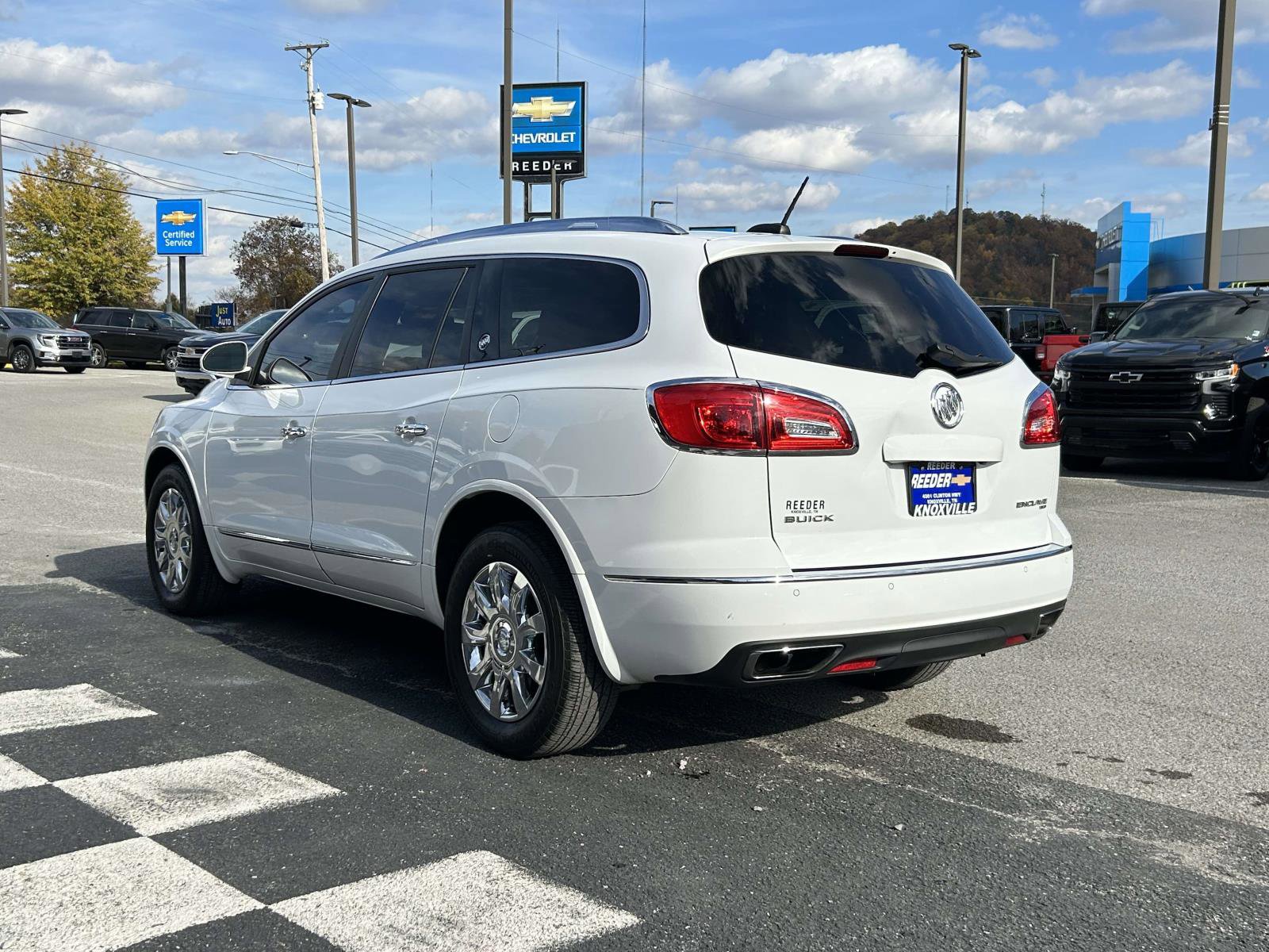 Used 2017 Buick Enclave Premium image 5