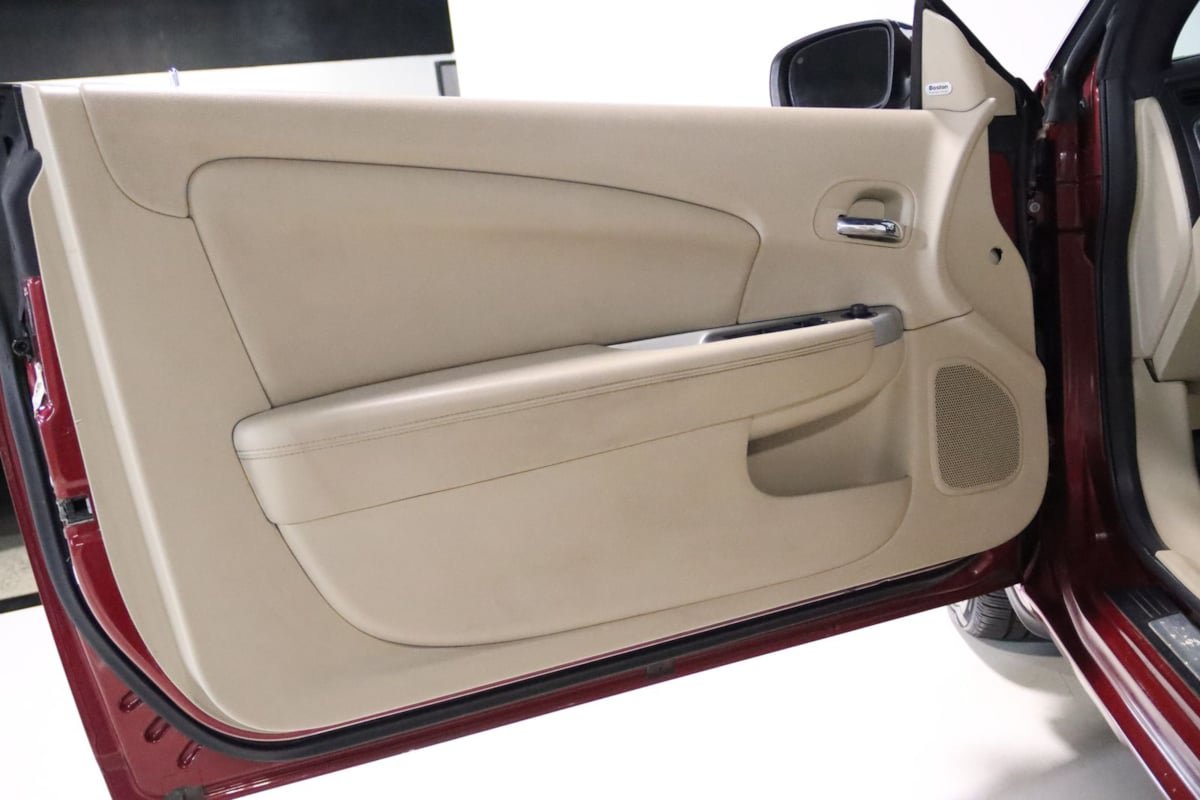 Used 2013 Chrysler 200 Limited FWD image 35