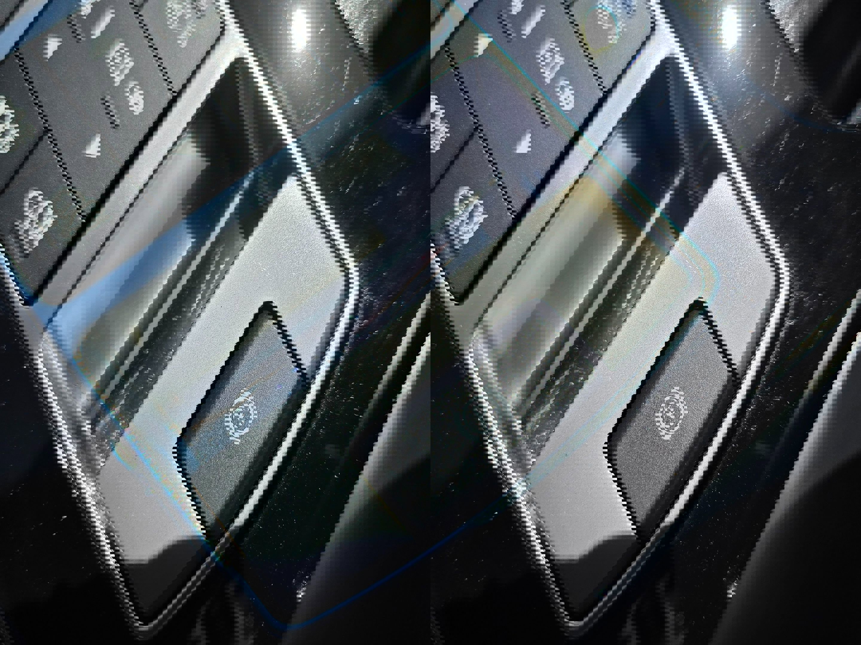 Used 2017 Land Rover Discovery First Edition image 34