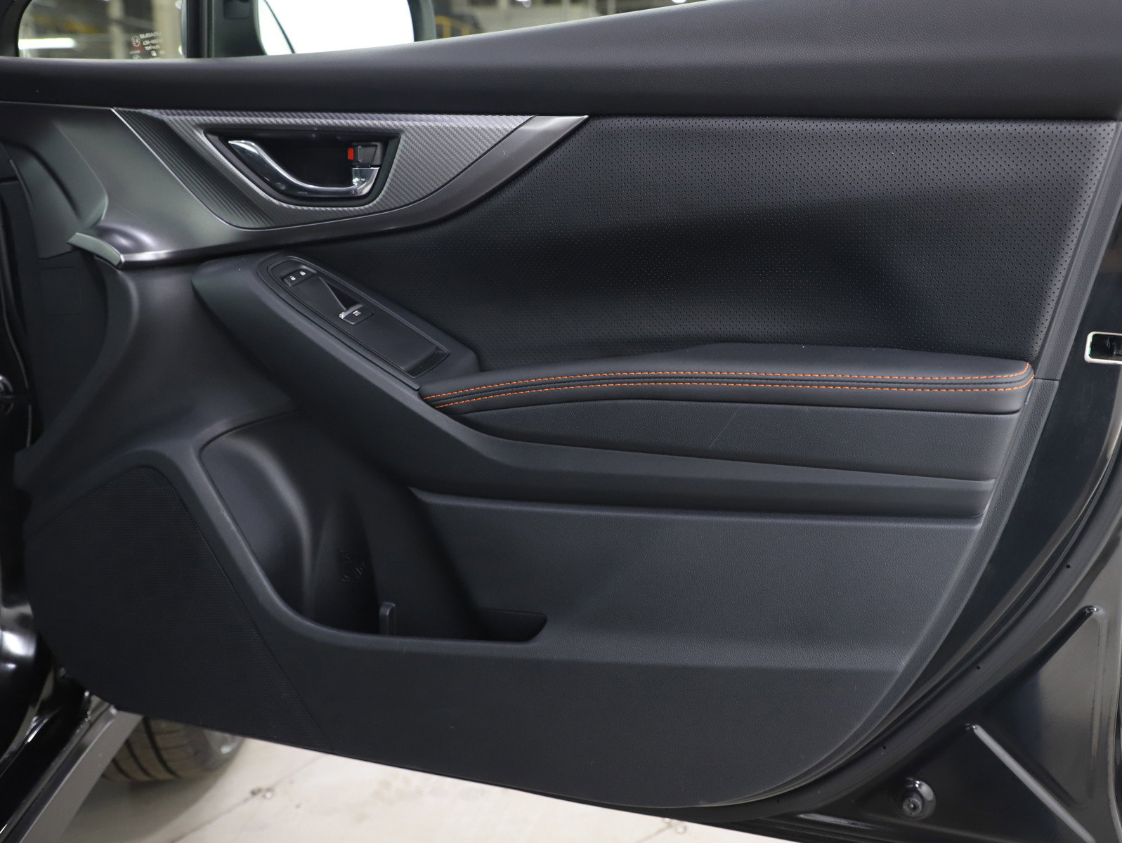 Used 2023 Subaru Crosstrek 2.5i Limited w/ Moonroof Package image 9