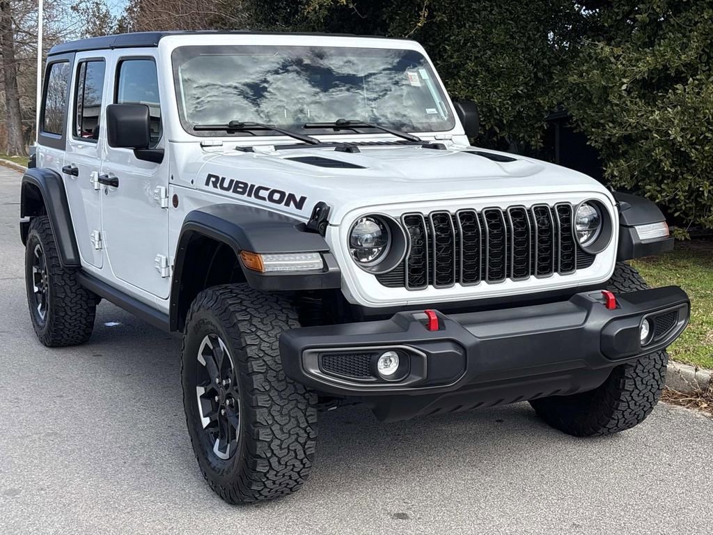 Used 2025 Jeep Wrangler Unlimited Rubicon image 7