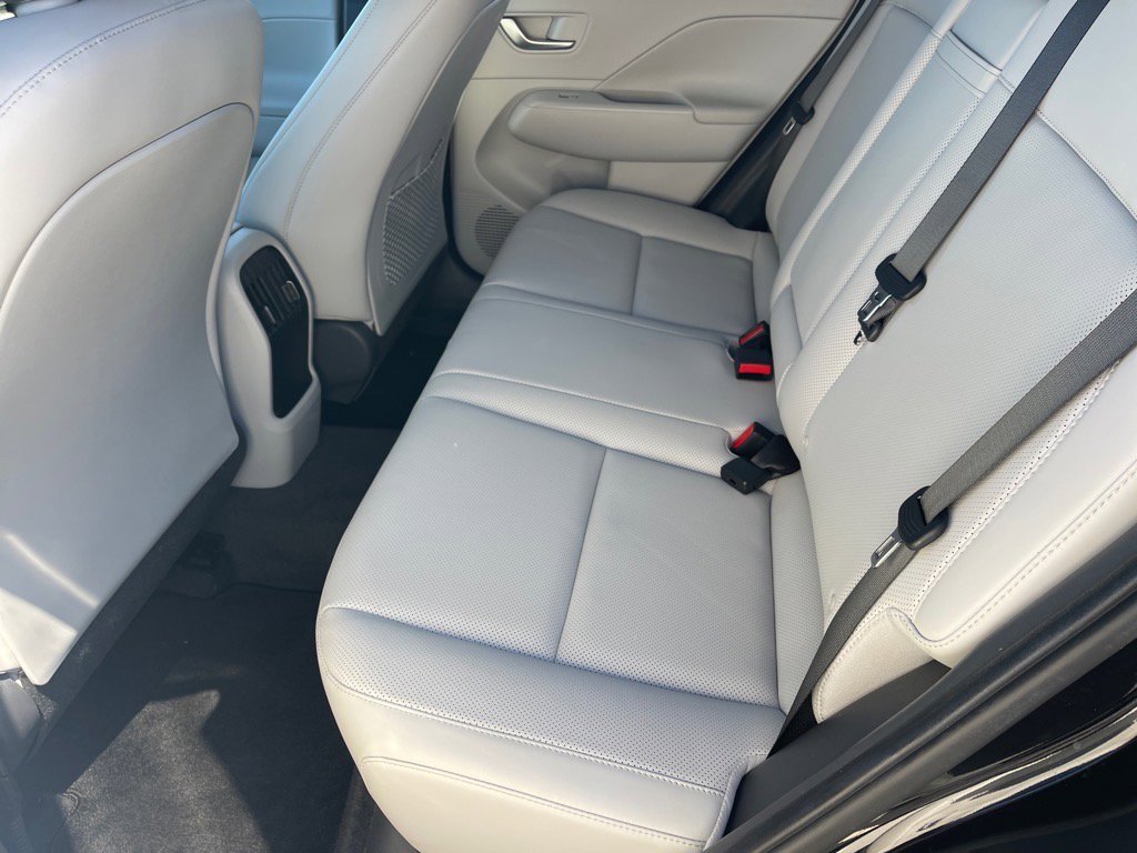 Used 2024 Hyundai Kona Limited image 12