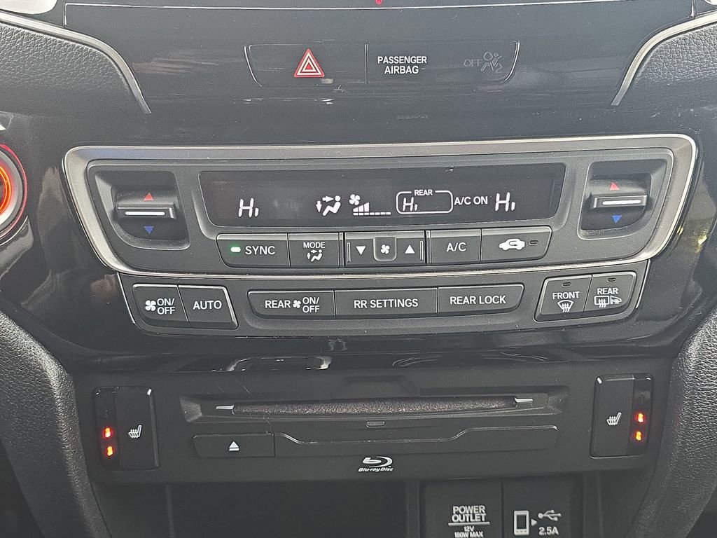 Used 2020 Honda Pilot Touring image 29