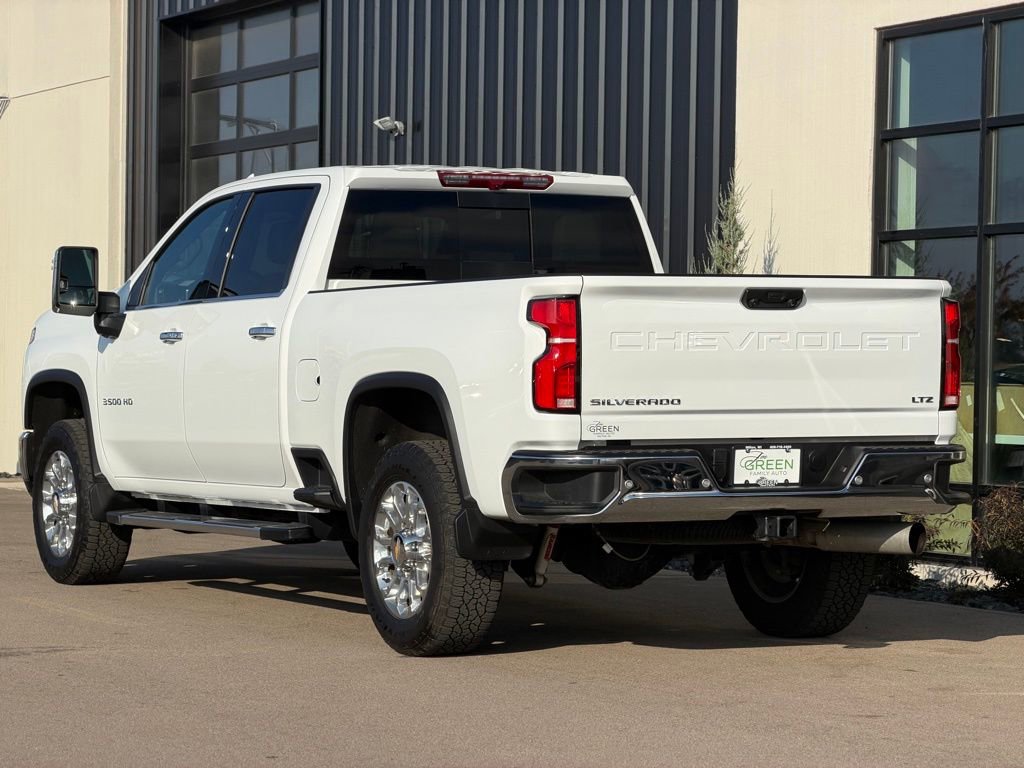 Used 2025 Chevrolet Silverado 3500 LTZ w/ LTZ Plus Package image 3