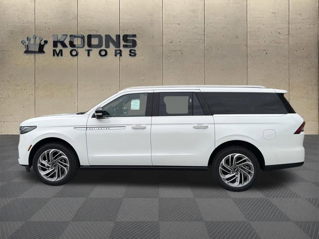 New 2026 Lincoln Navigator L Reserve AWD/4WD image 4