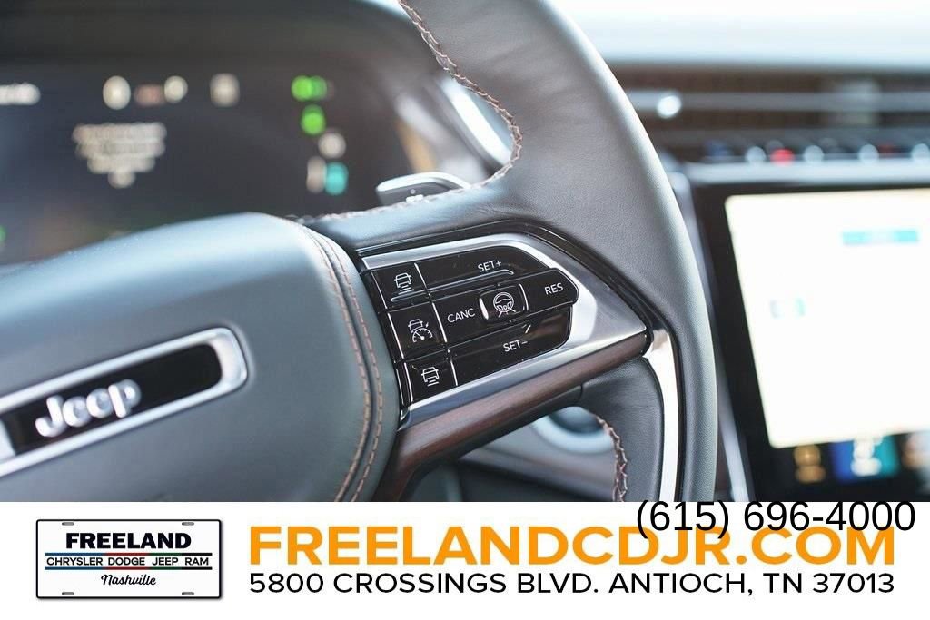 New 2024 Jeep Grand Cherokee Summit w/ Advanced Protech Group IV image 23