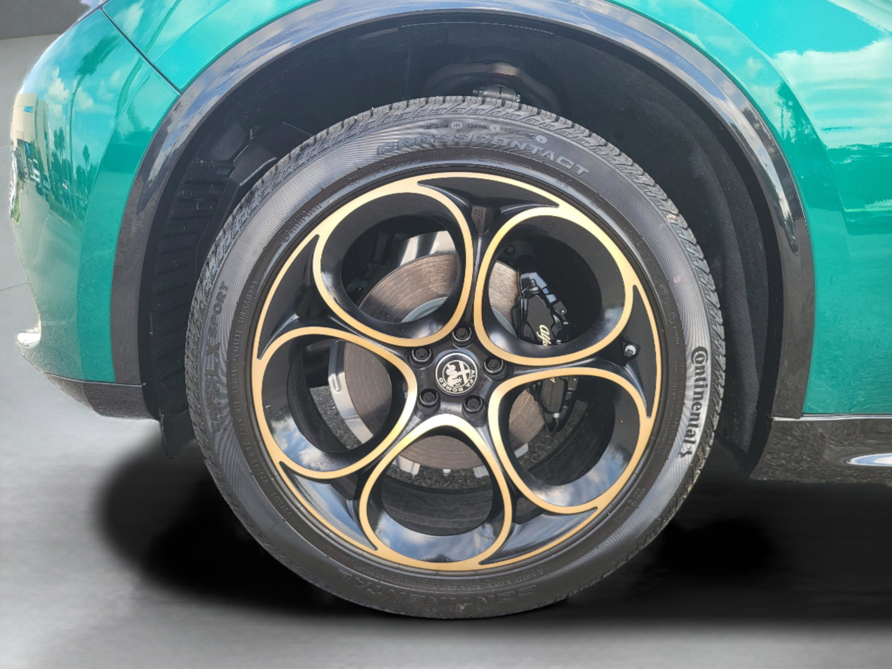 New 2025 Alfa Romeo Stelvio Sprint image 75