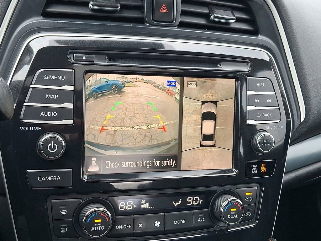 Used 2020 Nissan Maxima SR w/ Sport Mat Group image 6