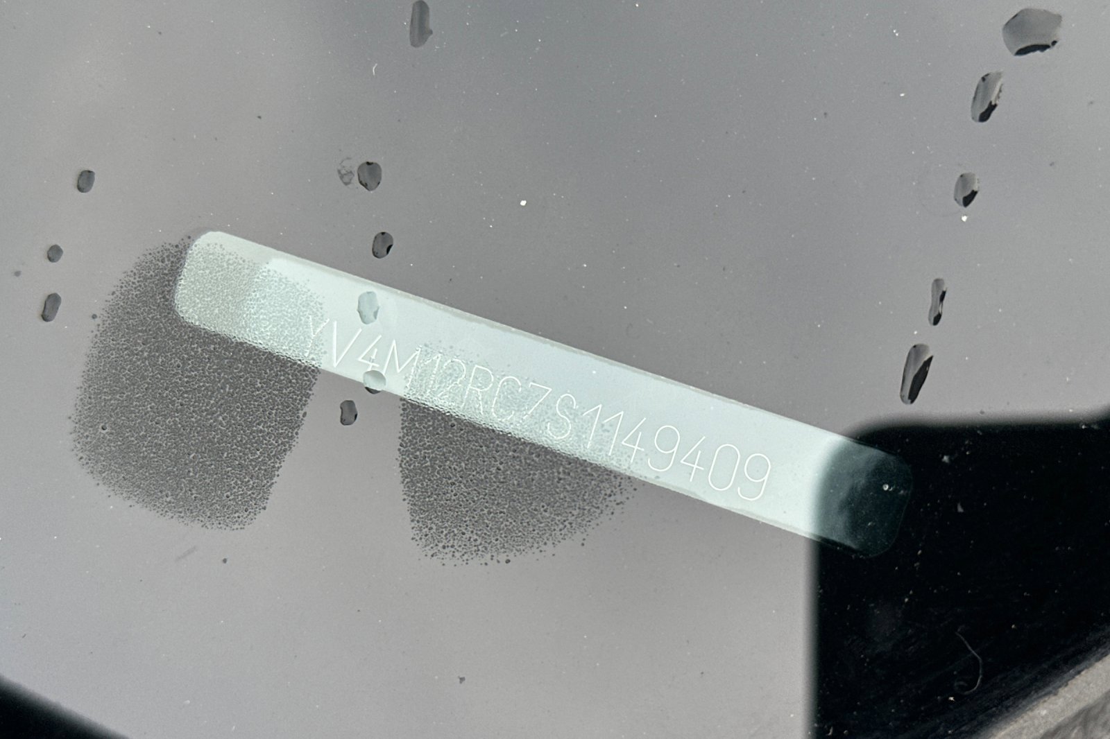 Certified 2025 Volvo XC60 B5 Plus image 3