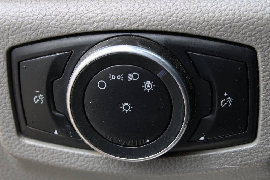 Used 2017 Ford F550 2WD Crew Cab Super Duty image 18