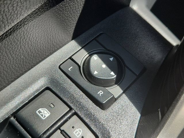 Used 2023 Toyota RAV4 XLE AWD/4WD image 19
