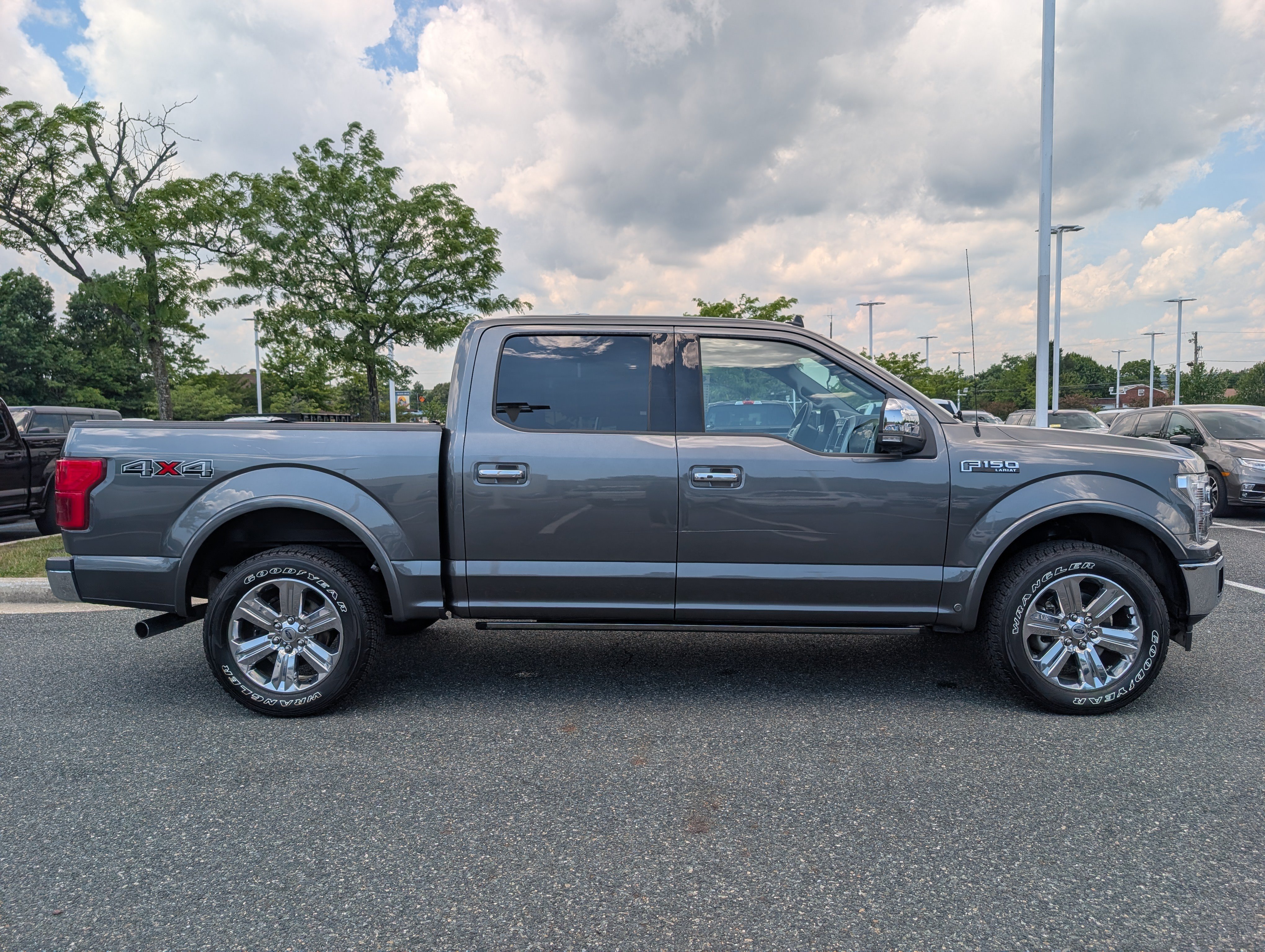Certified 2019 Ford F150 Lariat w/ Equipment Group 502A Luxury AWD/4WD image 2