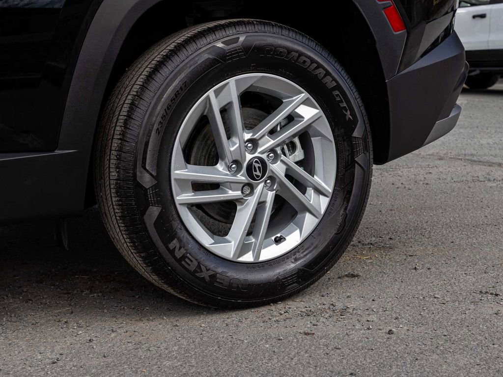 Used 2025 Hyundai Tucson SE image 8