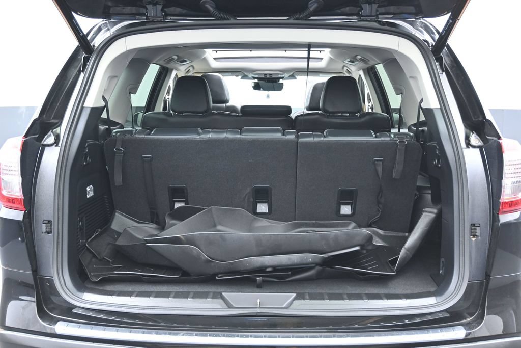 Used 2023 Subaru Ascent Limited w/ Technology Package AWD/4WD image 16