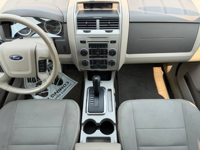Used 2010 Ford Escape XLT AWD/4WD image 25