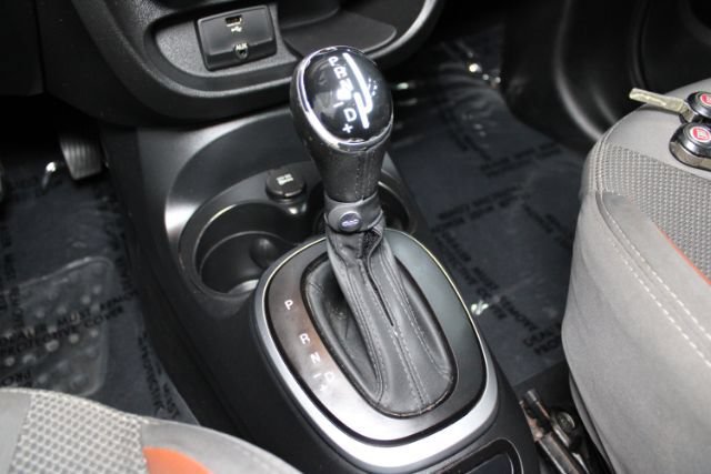 Used 2015 FIAT 500L Trekking FWD image 14