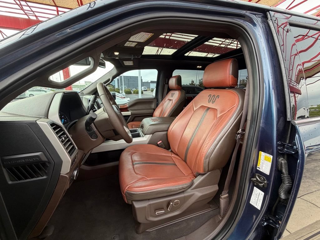 Used 2019 Ford F250 King Ranch w/ King Ranch Ultimate Package AWD/4WD image 15