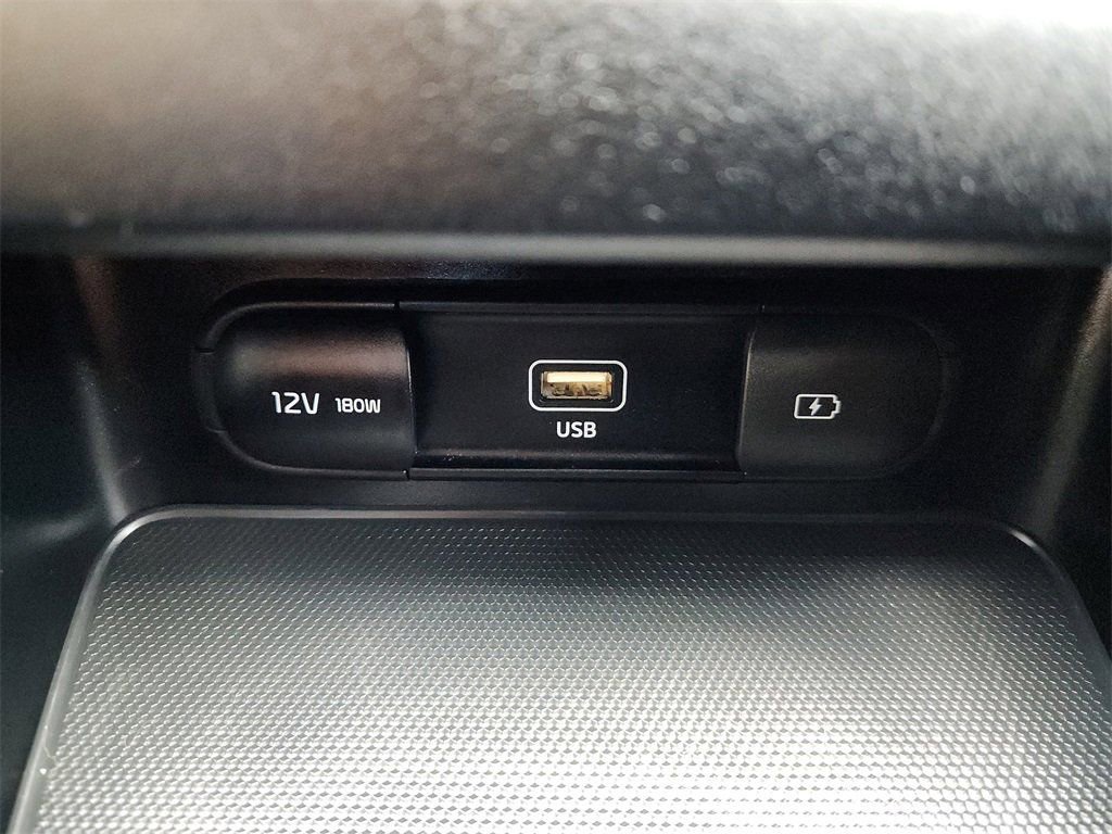 Used 2023 Kia Forte GT-Line image 13