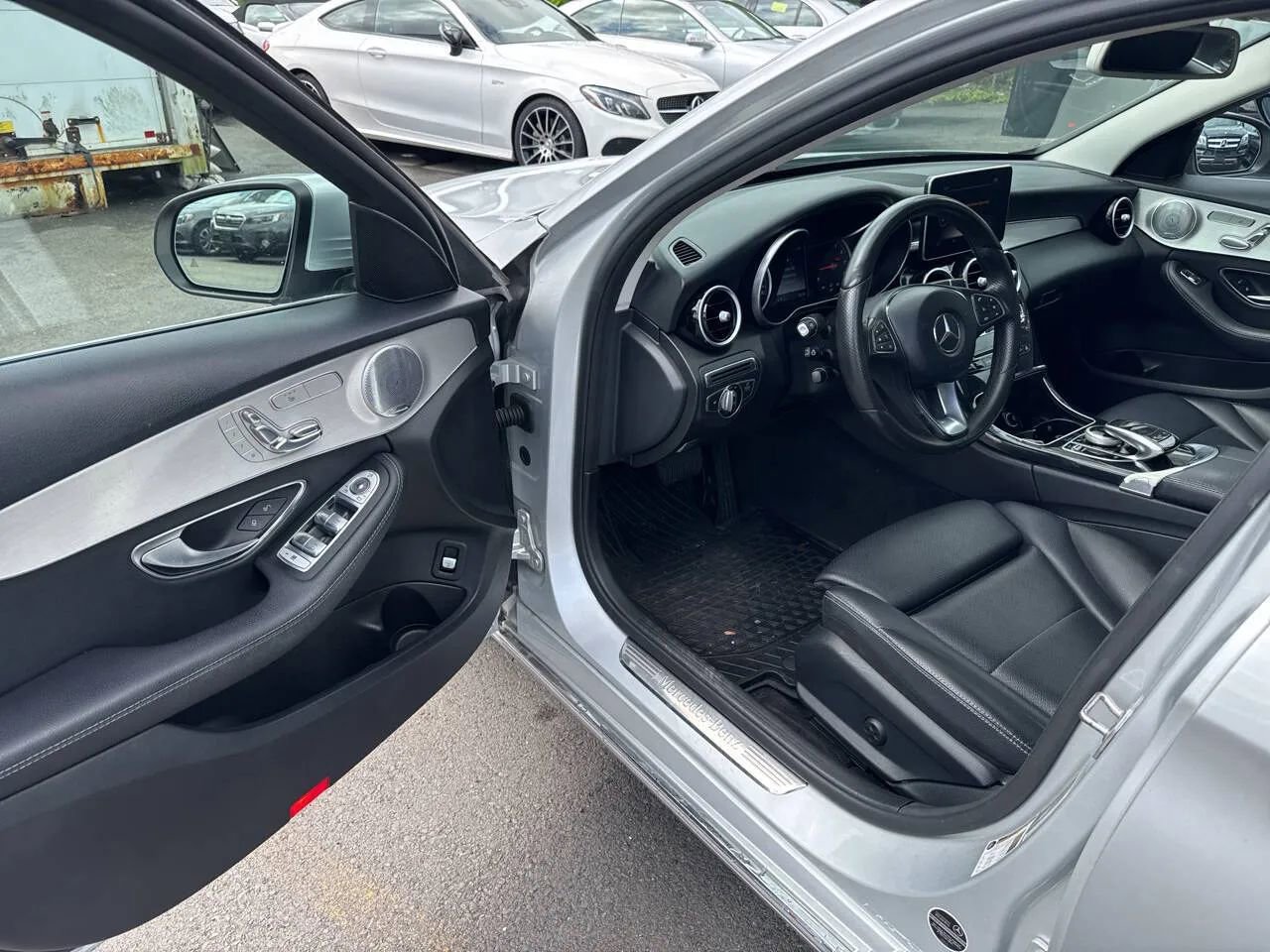 Used 2016 Mercedes-Benz C 300 4MATIC Sedan image 9