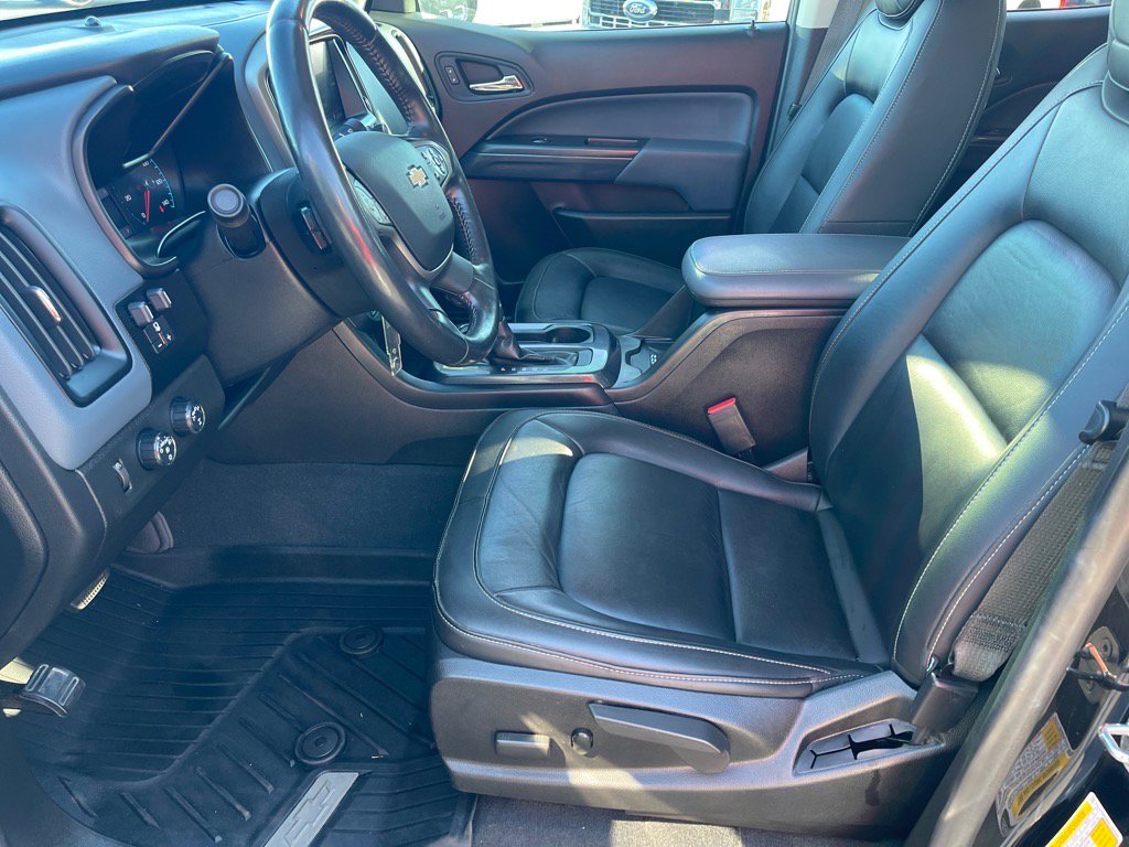 Used 2021 Chevrolet Colorado Z71 w/ Z71 Midnight Edition image 10