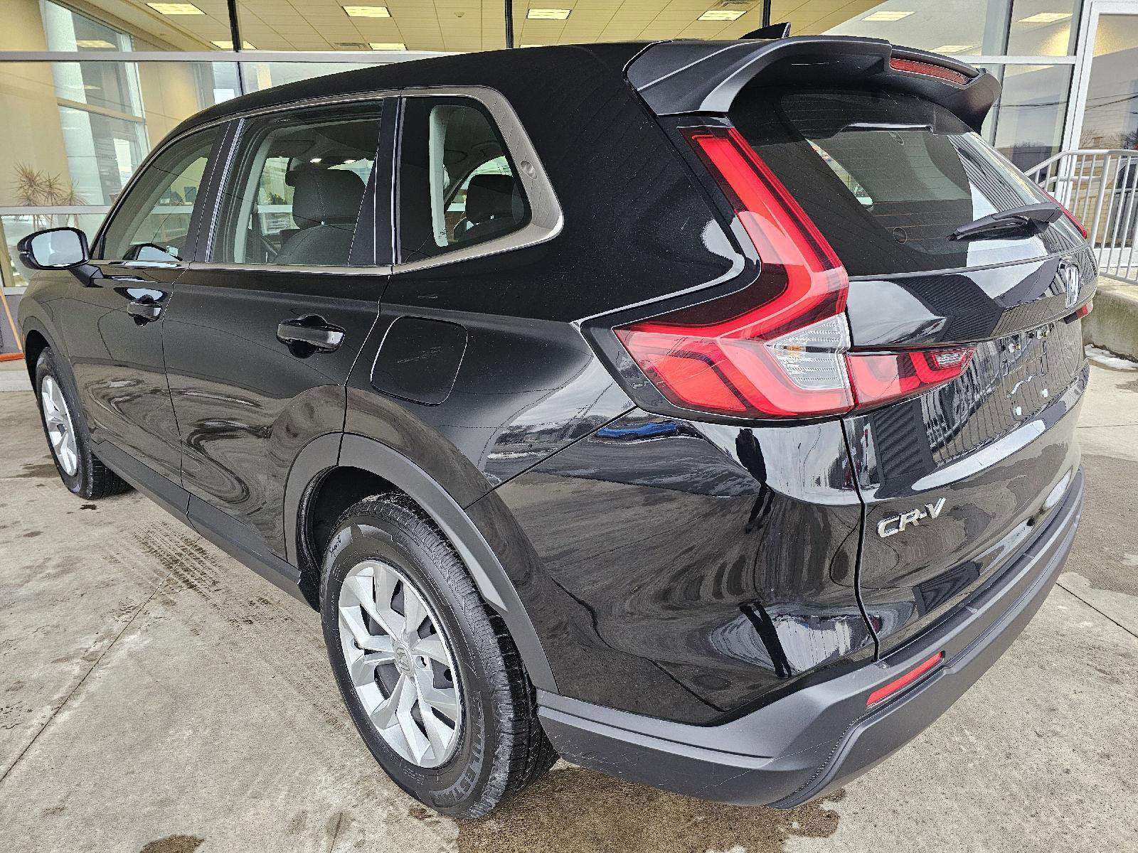 Used 2024 Honda CR-V LX image 3