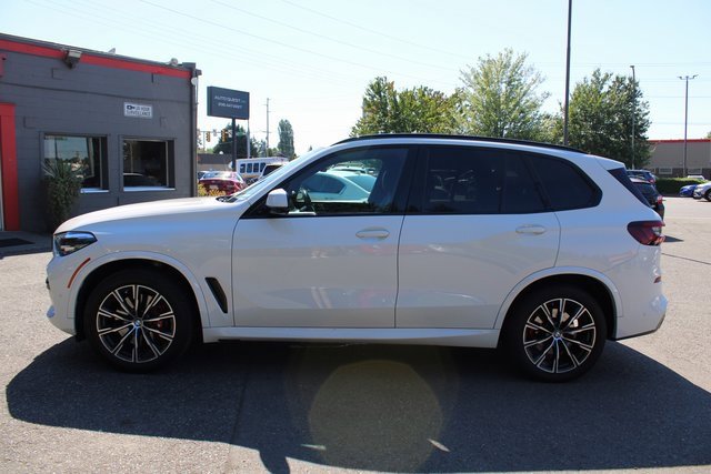 Used 2022 BMW X5 xDrive40i w/ M Sport Package image 7