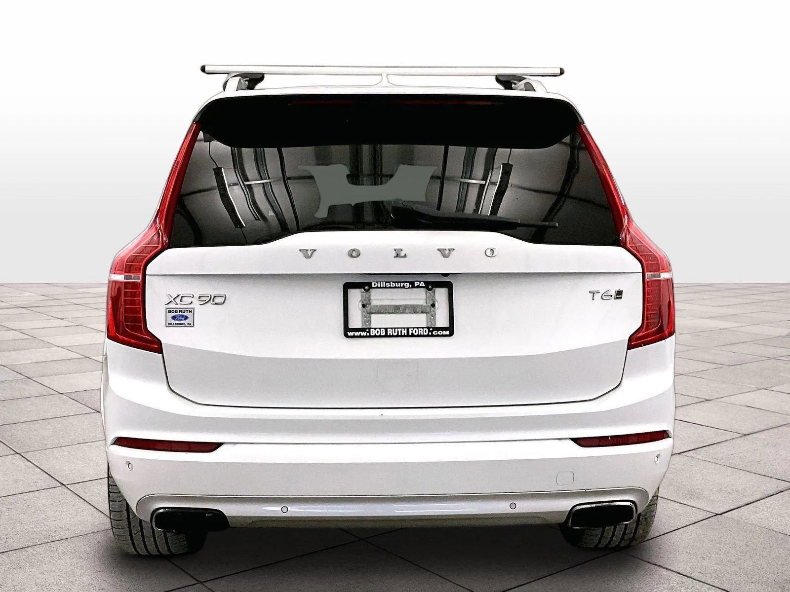 Used 2017 Volvo XC90 T6 Momentum w/ Vision Package AWD/4WD image 4