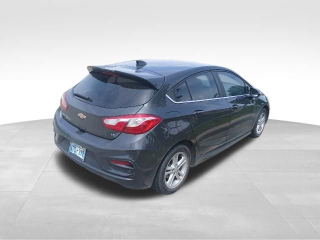 Used 2017 Chevrolet Cruze LT w/ Convenience Package FWD image 3