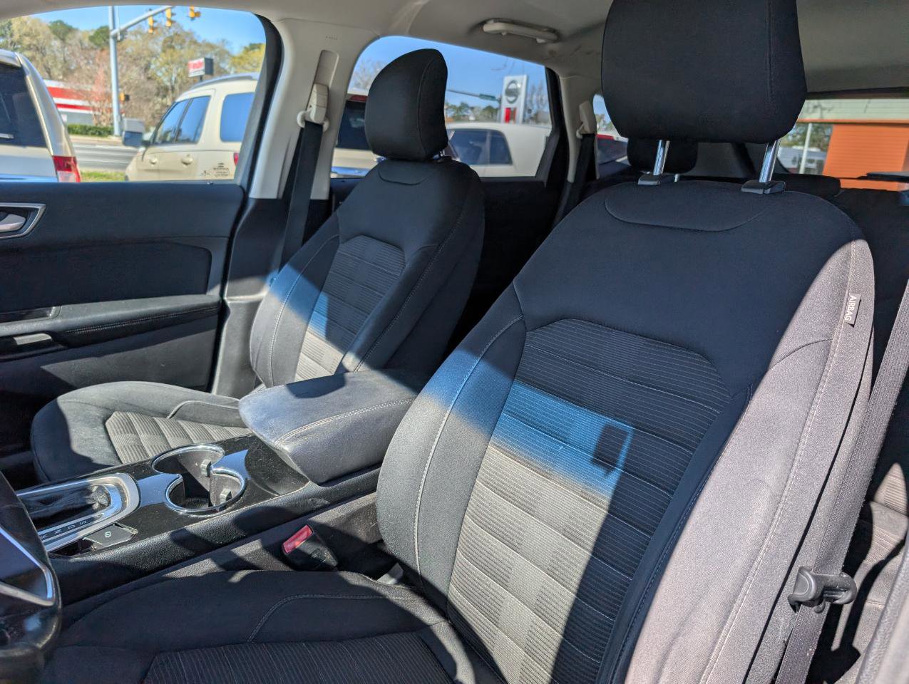 Used 2015 Ford Edge SEL AWD/4WD image 17