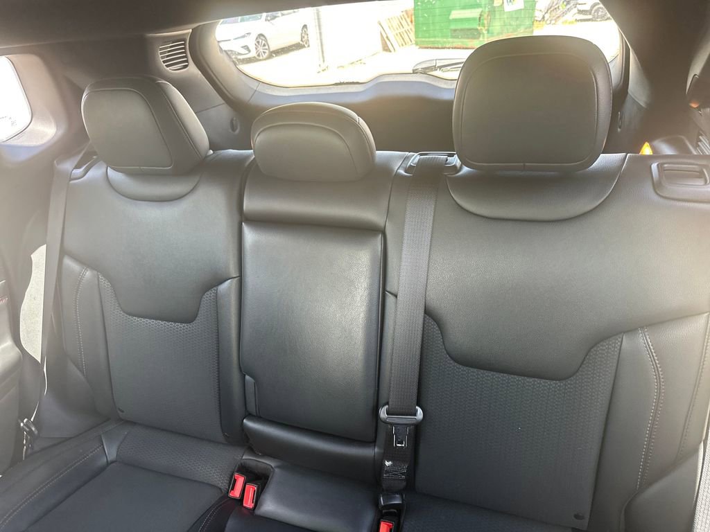 Used 2025 Jeep Compass Trailhawk AWD/4WD image 44