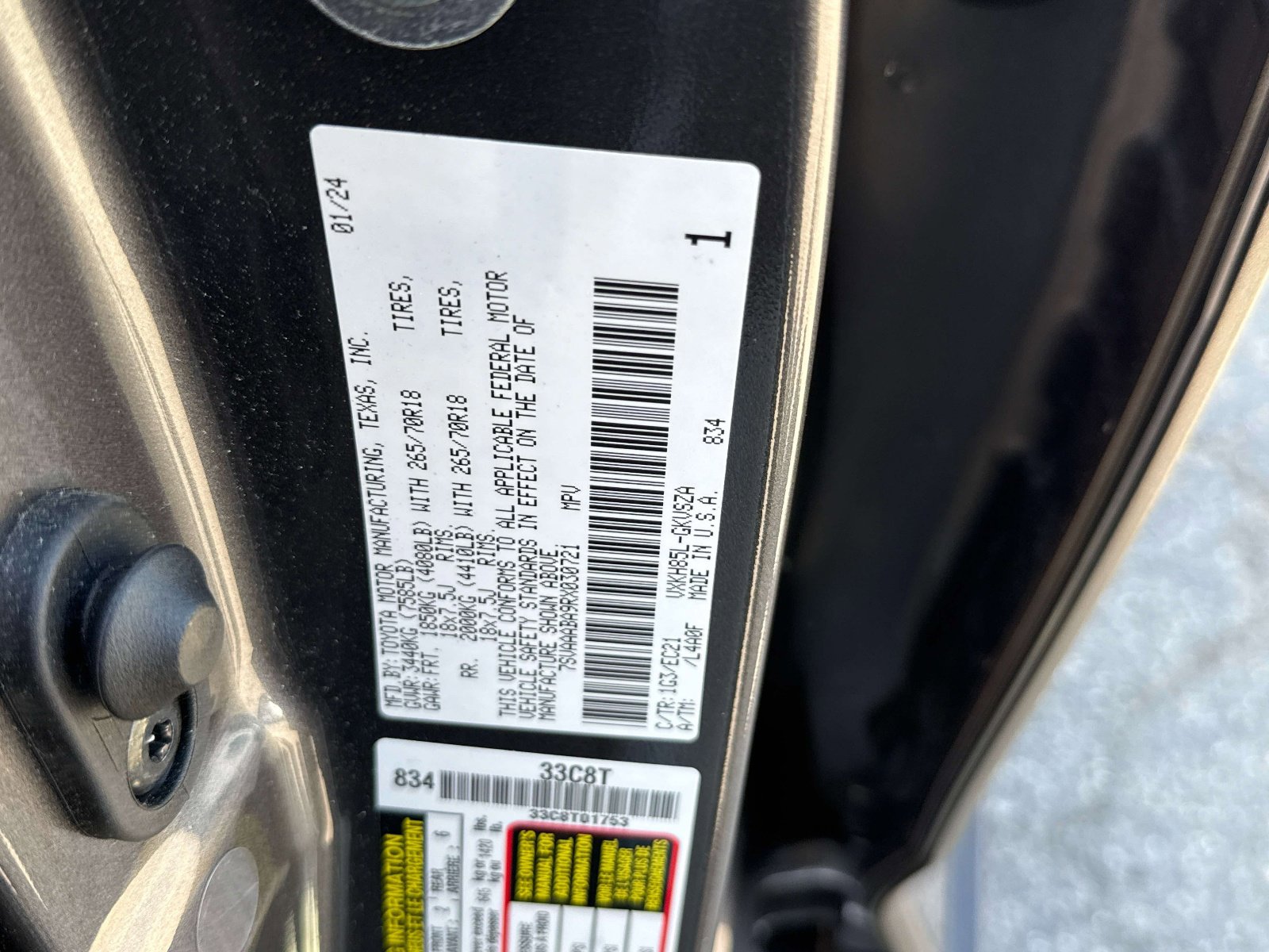 Used 2024 Toyota Sequoia SR5 w/ SR5 Premium Package AWD/4WD image 30