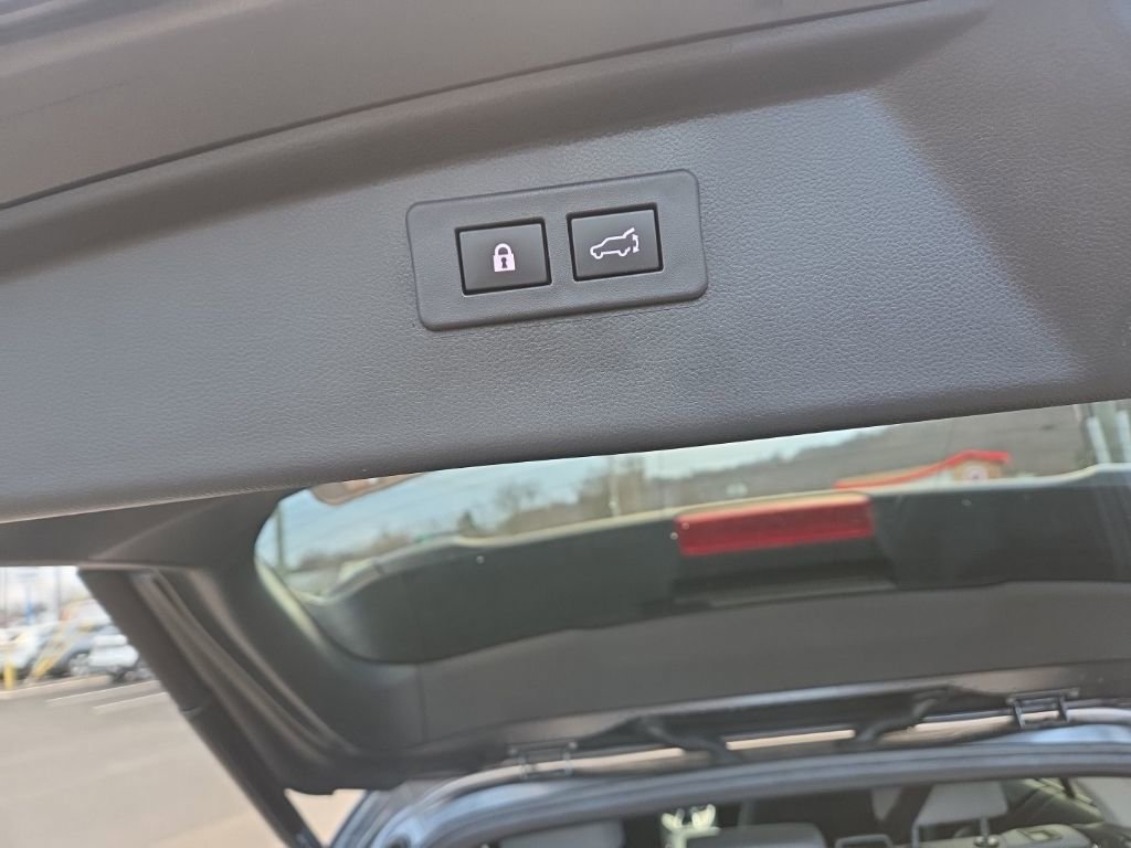 Used 2020 Subaru Outback Limited image 22