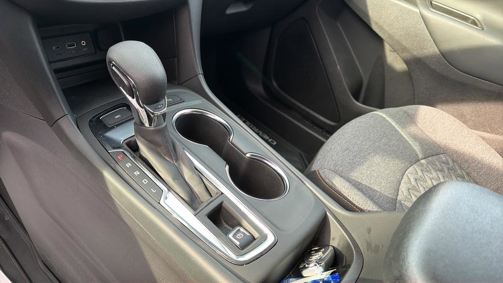 Used 2024 Chevrolet Equinox LT image 30