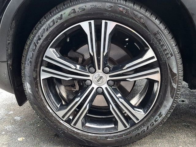 Used 2019 Volvo XC40 T5 Inscription image 15