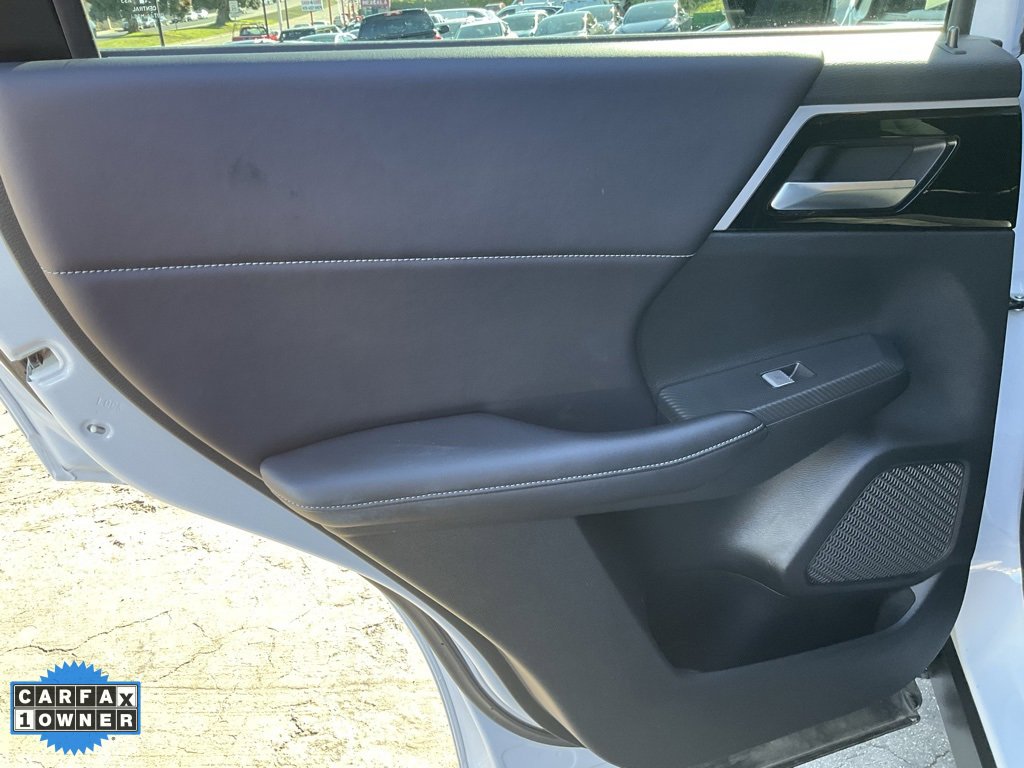 Used 2023 Mitsubishi Outlander SE image 48