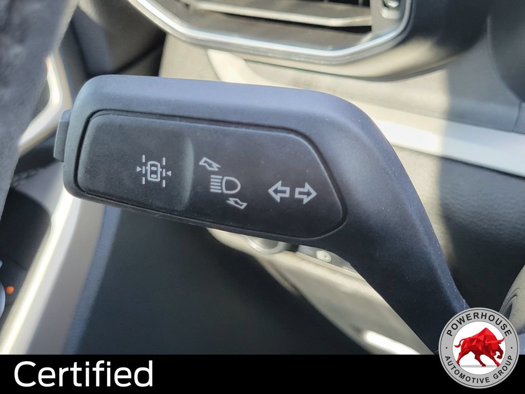 Certified 2024 Ford Explorer XLT w/ Equipment Group 202A RWD image 31